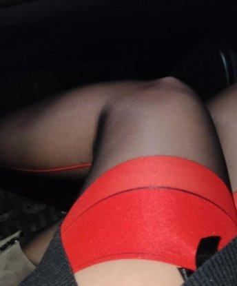 Живу в Москве и предлагаю нежность, страсть и удовольствие в одном лице. Мои услуги разнообразны: классический секс, оральные ласки, эротический массаж. Я открыта для новых экспериментов и готова подарить тебе незабываемые эмоции. Мои фото говорят сами за себя - я сексуальная и привлекательная. Мои клиенты остаются довольными и возвращаются ко мне снова и снова. 🌟 4139, 30 лет