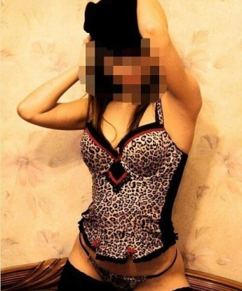 Молодая, стройная и игривая девушка ждет тебя для ярких и незабываемых встреч. Готова подарить тебе море удовольствия и нежности. Звони, не пожалеешь! 4867, 22 года